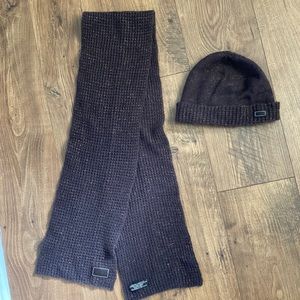 COACH scarf and hat set